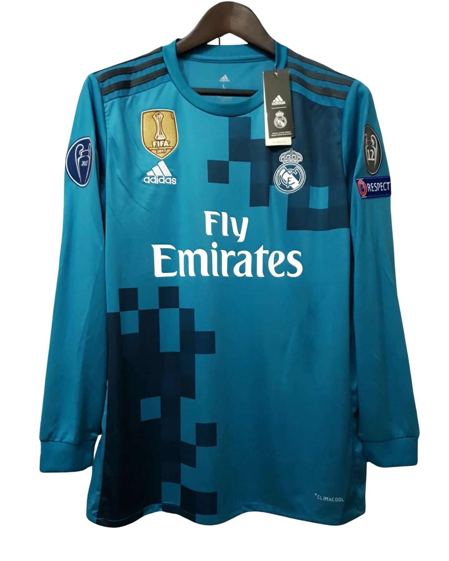 Authentic Retro Real Madrid Jersey 2017/18 – Ronaldo #7 – Used, Excellent Condition