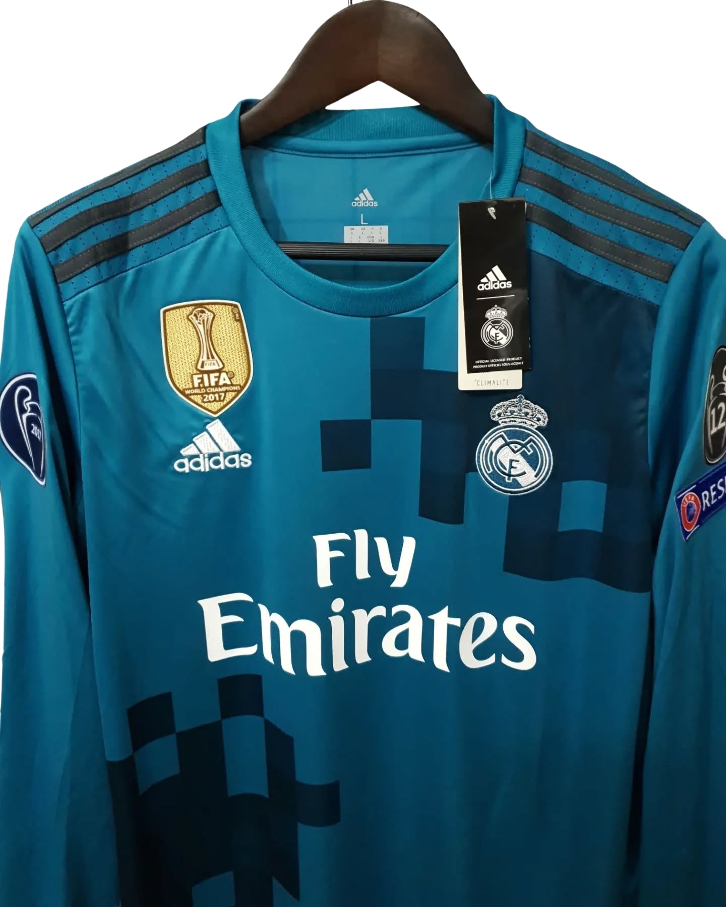 Authentic Retro Real Madrid Jersey 2017/18 – Ronaldo #7 – Used, Excellent Condition